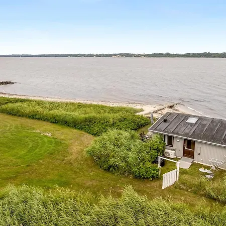 Signhild - 5m To The Fjord By Interhome Feriehus
